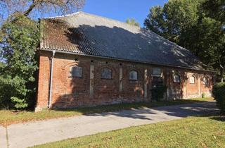 Haus kaufen in 17348 Mildenitz, Ehemaliges Kutscherhaus - Pferdestall wartet auf neue Ideen