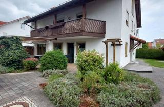 Mehrfamilienhaus kaufen in Josef- Benedikt-Kapfer-Str., 83308 Trostberg, Kapitalanlage & Selbstbezug im EG ab 2026 möglich, Attraktives Mehrfamilienhaus mit Nebengebäude