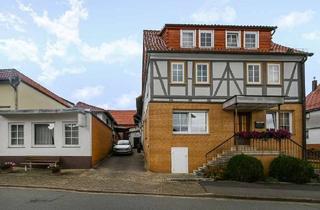 Haus kaufen in 37434 Krebeck, Krebeck: Ein-/ Zweifamilienhaus mit Nebengebäuden!