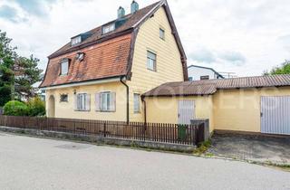 Villa kaufen in 85567 Grafing, Historische „Villa Bavaria“ mit Charakter – sanierungsbedürftiges Einfamilienhaus
