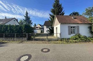 Einfamilienhaus kaufen in 77933 Lahr, Ein Haus mit viel Potential! Einfamilienhaus mit Doppelgarage, tollem Garten und Backhiesli.