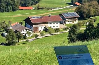 Grundstück zu kaufen in 83112 Frasdorf, Idyllisches und einzigartiges Grundstück mit Altbestand – Neubebauungspotenzial für 4 Wohneinheiten