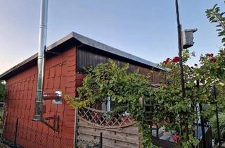 Wohnung kaufen in 98693 Ilmenau, Ilmenau - Exklusives Paket: Wohnung 23 m2 + Pachtgarten 300 m2 mit Haus