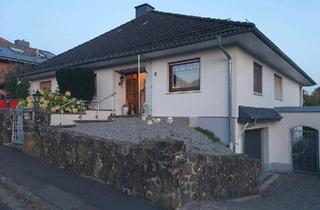 Haus kaufen in 63688 Gedern, Gedern - grosszügiger Bungalow mit Einliegerwohnung