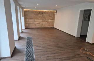 Mehrfamilienhaus kaufen in 96106 Ebern, Ebern - Mehrfamilienhaus mit Geschäftsräumen