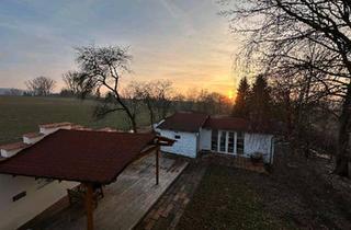 Einfamilienhaus kaufen in 95615 Marktredwitz, Marktredwitz - Renoviertes Haus mit Terrasse, Gästehaus und Garage - ruhige Lage