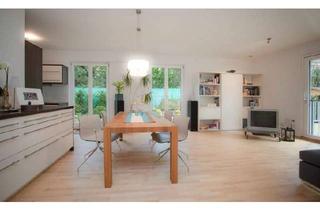 Wohnung kaufen in 47803 Inrath/Kliedbruch, Gartenwohnung in Stadtwaldlage