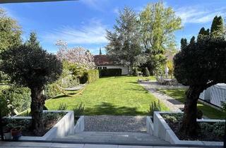 Wohnung kaufen in 78224 Singen, Einzigartige Gartenwohnung mit separater Einliegerwohnung in Bestlage von Singen