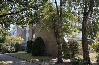 Wohnung kaufen in 47803 Cracau, Krefeld-Stadtwald: luxuriöse 6-Zimmer-Wohnung mit Ost-, Süd- und Westterrasse