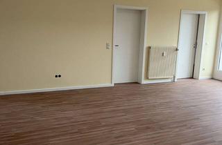 Penthouse mieten in Landrat-Beckmann-Straße 18, 61250 Usingen, Exklusives Penthouse mit 5 Zimmern in Usingen