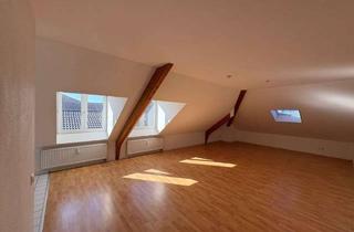 Wohnung mieten in 52353 Düren, ***Gemütliche DG 1 Zimmer Wohnung in Düren zu vermieten***