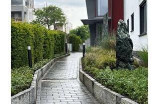 Wohnung mieten in 71254 Ditzingen, Exklusive, neuwertige 3,5-Raum-Wohnung mit geh. Innenausstattung mit Garten und EBK in Ditzingen