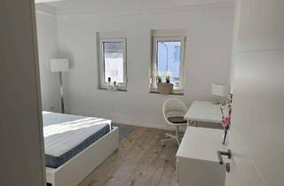 Wohnung mieten in Hausener Straße 20, 63165 Mühlheim, Neugründung einer Wohngemeinschaft! Möbliertes Zimmer in saniertem Haus.