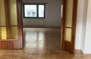 Wohnung mieten in Metzdorfstr. 20, 66115 Saarbrücken, Gepflegte 3-Zimmer-Wohnung mit Garage in Saarbrücken