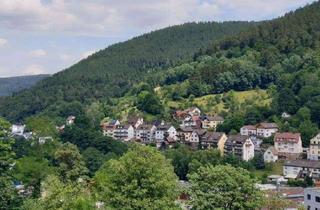 Wohnung mieten in 75323 Bad Wildbad, Helle 3-Zimmer-Altbau-Wohnung in zentrumsnaher Aussichtslage (Mietdauer: min. 4 Jahre)