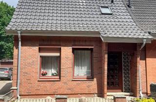 Doppelhaushälfte kaufen in 25566 Lägerdorf, Sanierungsbedürftige Doppelhaushälfte