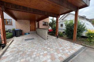 Haus kaufen in Friedhofstr., 71088 Holzgerlingen, Zentral und ruhig gelegenes REH mit ELW, Carport und Garten