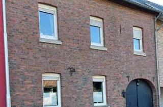 Haus kaufen in 52146 Würselen, sanierter Altbau m. Toreinfahrt u. Innenhof i. Würselen-Broichweiden