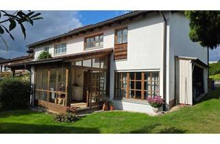 Haus kaufen in 94481 Grafenau, Außergewöhnliches Reihenendhaus mit Wintergarten