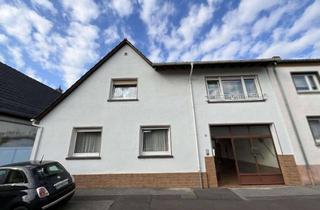 Haus kaufen in 68642 Bürstadt, Charmantes 2-Familienhaus mit idyllischem Garten in Bürstadt für Paare