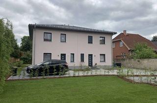 Haus mieten in 12623 Mahlsdorf, Moderne Doppelhaushälfte in Mahlsdorf