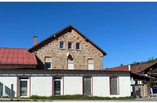 Gewerbeimmobilie kaufen in 87541 Bad Hindelang, Werkstatt/Lager mit 4 Wohneinheiten und vorhandener Baugenehmigung in Bad Hindelang-Vorderhindelang