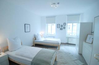 Immobilie mieten in 04229 Plagwitz, Möblierte 2-Zimmer-Wohnung mit 4 Schlafplätzen & Balkon in Top-Lage