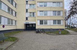 Wohnung kaufen in 77948 Friesenheim, Gepflegte 2-Zimmer-Wohnung mit Balkon und Aufzug in Ludwigshafen-Friesenheim