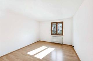 Wohnung kaufen in 94032 Passau, Ideal Aufgeteilte 3 Zimmer Wohnung mit Garten und Garage in Passau/Auerbach! (Provisionsfrei)