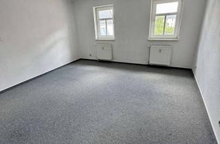 Wohnung kaufen in 09634 Hirschfeld, Kompakte 1-Zimmer-Wohnung mit Wohlfühlterrasse – vermietet, gepflegt, solide Kapitalanlage
