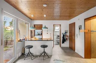 Wohnung kaufen in 78141 Schönwald im Schwarzwald, IMMORath.de - Stilvolle Wohnung mit Balkon und TG-Stellplatz