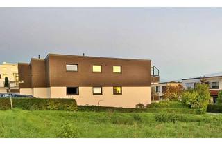 Wohnung kaufen in Brahmsstraße 20, 71083 Herrenberg, Smartes Invest oder eigenes Nest? Großartige Lage und 150m2 privater Garten (SW)