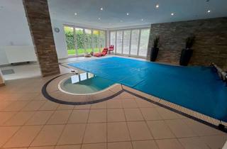 Einfamilienhaus kaufen in 73266 Bissingen, Exklusives Einfamilienhaus mit Hallenbad in schöner Lage von Bissingen-Teck