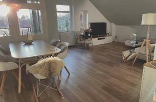 Wohnung kaufen in 23858 Reinfeld, Reinfeld (Holstein) - Charmante 3-Zimmer Dachgeschosswohnung in Reinfeld (Holstein)