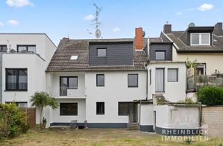 Wohnung kaufen in 41516 Grevenbroich, Modernisierte Erdgeschosswohnung mit Terrasse und großem Garten!