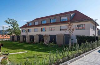 Wohnung kaufen in 14641 Wustermark, Wohnen wie im eigenen Haus: Stilvolles Reihenhaus mit 5 Zimmern und Garten in Elstal