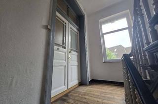 Wohnung kaufen in 31785 Hameln, Charmante Altbauwohnung in zentraler Lage von Hameln – großzügiger Raum und historische Eleganz.