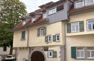 Wohnung kaufen in 74366 Kirchheim, Historische Dachgeschosswohnung im Herzen von Kirchheim (Neckar)