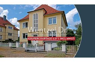 Wohnung kaufen in 19061 Ostorf, Kleine, freie DG- ETW im Schlossgartenviertel !