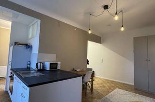 Wohnung mieten in 16761 Hennigsdorf, Teilmöblierte sanierte 1,5 Zimmer Wohnung in bester Lage von Hennigsdorf - All inclusive