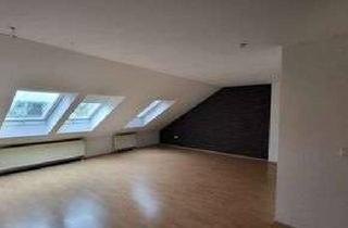 Wohnung mieten in Baumhofstraße 11, 97828 Marktheidenfeld, Helle, ruhige 3-Zimmer Dachgeschosswohnung in Marktheidenfeld