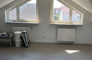 Wohnung mieten in 74366 Kirchheim, Kirchheim a.N.- schöne 3 Zimmer Dachgeschosswohnung, neue EBK, max. 3 Personen, renoviert