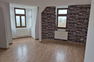 Wohnung mieten in Antonstraße 11, 08523 Plauen, Dachgeschosswohnung mit Blick über Plauen