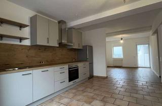 Wohnung mieten in Alexanderstraße 25, 68519 Viernheim, Erstbezug nach Sanierung: attraktive 2-Zimmer-Wohnung mit EBK und Terrasse in Viernheim