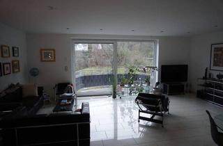 Wohnung mieten in Hohentwielstrasse 13, 78224 Singen (Hohentwiel), Helle, modernisierte offene 3,5-Zimmer Maisonette-Wohnung mit Balkon