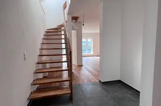 Wohnung mieten in Fortunastraße 16, 96132 Schlüsselfeld, Moderne Maisonette-Wohnung mit Galeriecharakter – Neubau (2023) in Schlüsselfeld