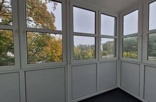 Wohnung mieten in Rosa-Luxemburg-Str. 22, 08393 Meerane, ALLES NEU - Gemütliche 2-Zimmer-Wohnung mit Designbad und Wintergarten/ Loggia