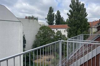 Wohnung mieten in Soldiner Strasse 63a, 13359 Wedding (Wedding), Neu ausgebautes Dachgeschoss hell und modern