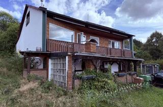 Einfamilienhaus kaufen in 51674 Wiehl, Freistehendes Einfamilienhaus mit Potenzial in beliebter Lage von Wiehl