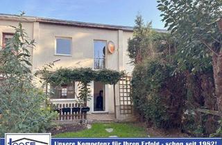 Reihenhaus kaufen in 22175 Bramfeld, Mittelreihenhaus mit Herz und Entwicklungspotenzial in Hamburg/Bramfeld.